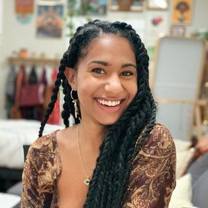 Meet your Posher, Brittney